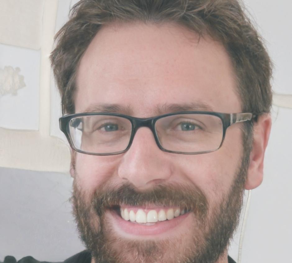 Financial analyst Tadeo Vallespir